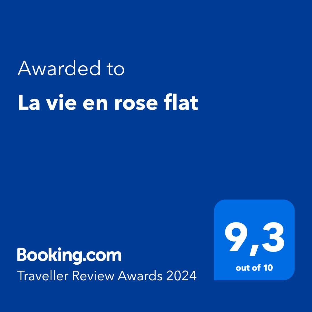 La Vie En Rose Flat Apartment